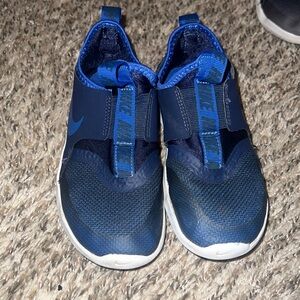 Nike unisex-child Flex Runner